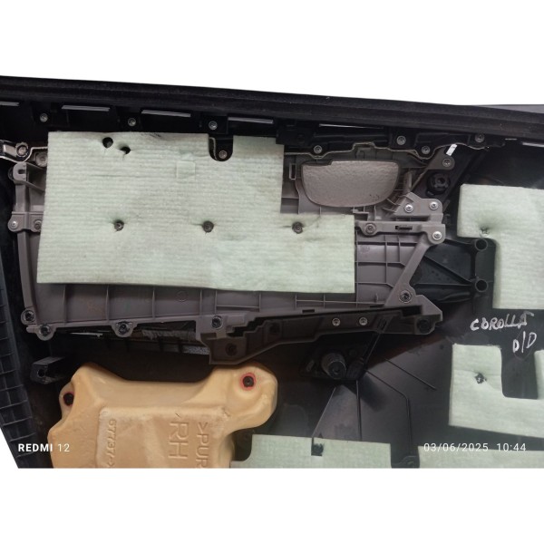 Forro Porta Dianteira Direito Toyota Corolla 2016 2017 Forro Porta Dianteira Direito Toyota Corolla 2016 2017