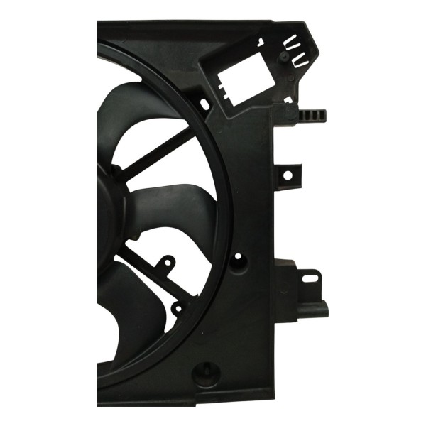 Defletor Ventoinha Renault Logan 1.6 2015 Detalhe Defletor Ventoinha Renault Logan 1.6 2015 Detalhe