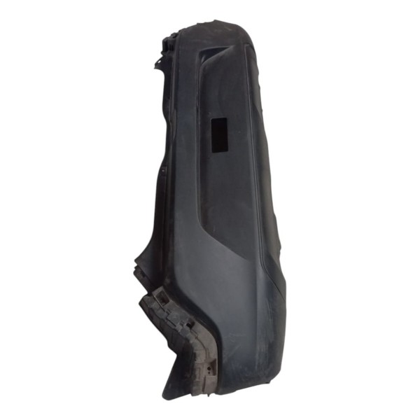 Guia Parachoque Traseiro Renault Kwid 2018 Detalhe Guia Parachoque Traseiro Renault Kwid 2018 Detalhe