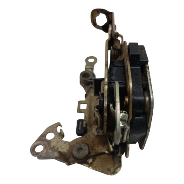 Fechadura Dianteira Esquerda Chevrolet Corsa 96 97 98 99 Fechadura Dianteira Esquerda Chevrolet Corsa 96 97 98 99