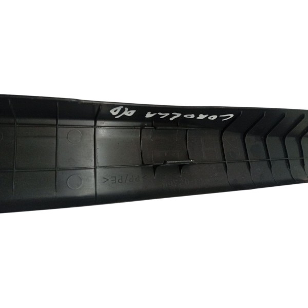 Moldura Soleira Dianteira Direita Toyota Corolla 2016 2017 Moldura Soleira Dianteira Direita Toyota Corolla 2016 2017
