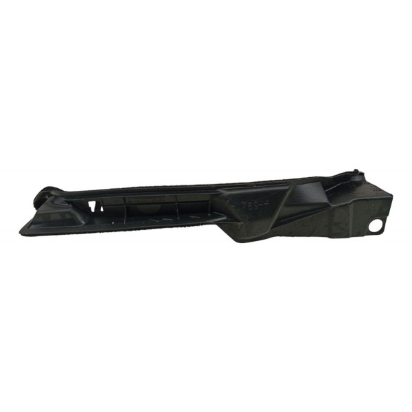 Suporte Guia Parachoque Traseiro Esquerdo Toyota Fielder