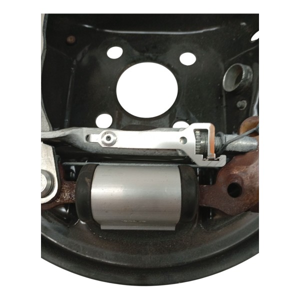 Espelho Freio Traseiro Esquerdo Renault Captur 1.6 2020 2021 Espelho Freio Traseiro Esquerdo Renault Captur 1.6 2020 2021