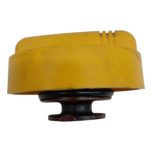 Tampa Óleo Motor Renault Logan 1.6 8v 2016 2017 Amarelo Tampa Óleo Motor Renault Logan 1.6 8v 2016 2017 Amarelo