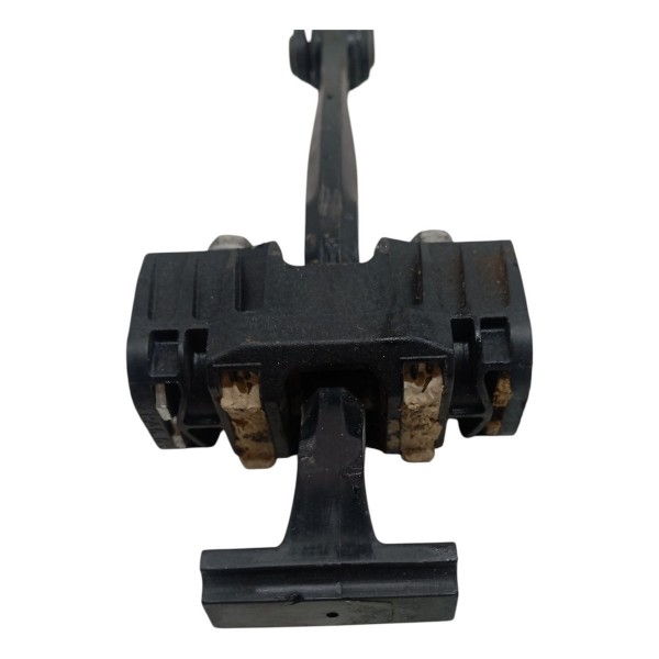 Limitador Porta Dianteira Direita Chevrolet Vectra 2008 Limitador Porta Dianteira Direita Chevrolet Vectra 2008