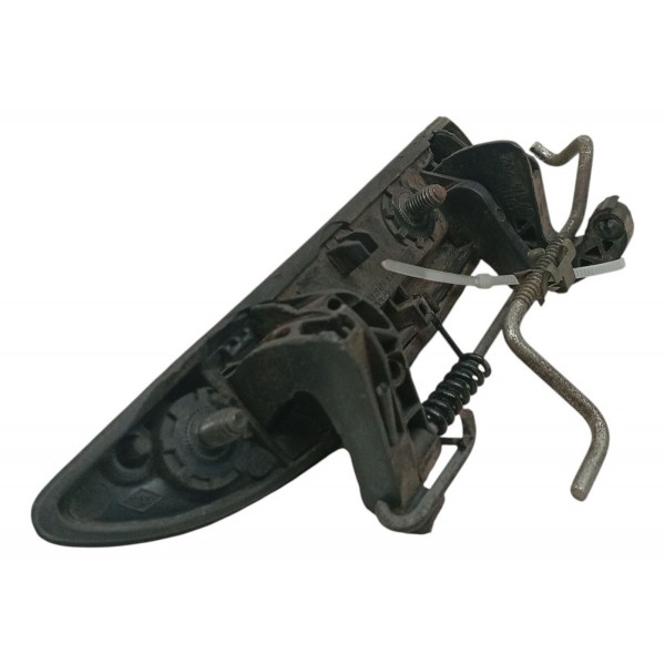 Maçaneta Externa Traseira Esquerda Renault Clio 2001 Maçaneta Externa Traseira Esquerda Renault Clio 2001