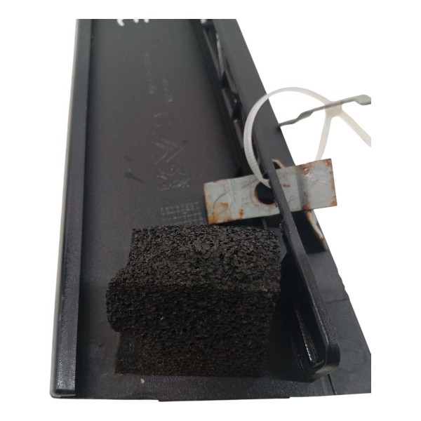 Moldura Externo Coluna Central Esquerda Peugeot 3008 2011