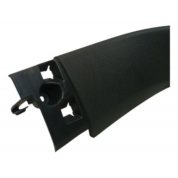 Acabamento Esquerdo Tampa Traseira Peugeot 3008 2011