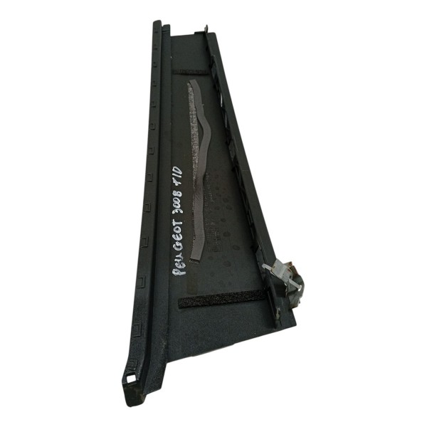 Moldura Coluna Porta Traseira Direita Peugeot 3008 2011 Moldura Coluna Porta Traseira Direita Peugeot 3008 2011