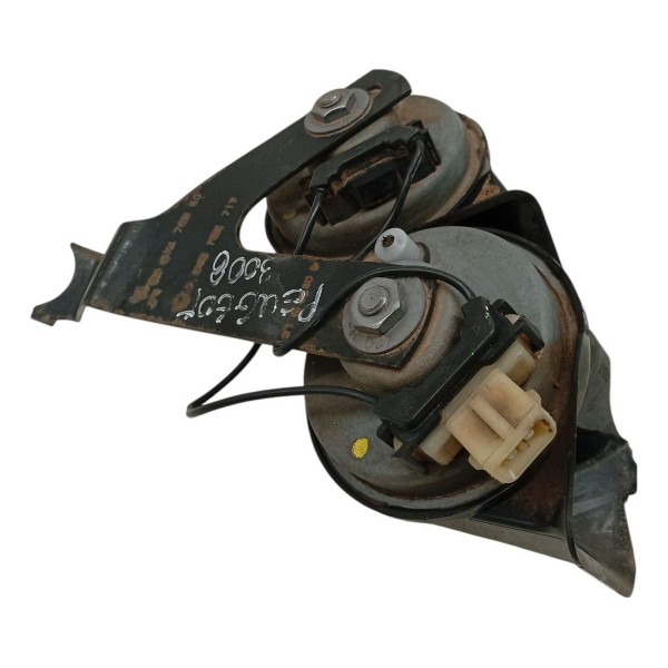 Par Buzinas Caracol Peugeot 3008 1.6 2011