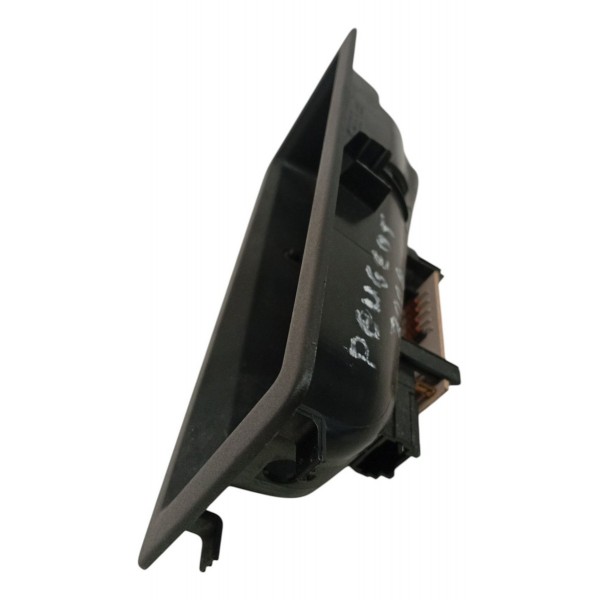 Moldura Suporte Laterna Porta Malas Peugeot 3008 2011