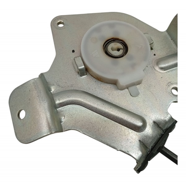 Mola Tampa Traseira Direita Peugeot 3008 2011 2012 2013