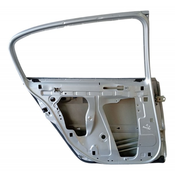 Porta Traseira Esquerda Renault Megane Detalhes