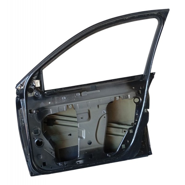 Porta Dianteira Direita Renault Megane 2010 Detalhes