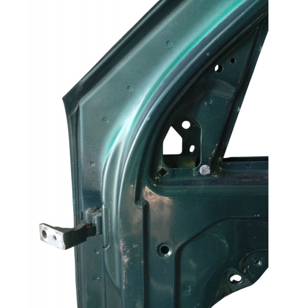 Porta Dianteira Direita Volkswagen Golf 2000 Detalhes