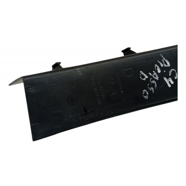 Acabamento Lanterna Traseira Direita Citroen C4 Picasso 2009