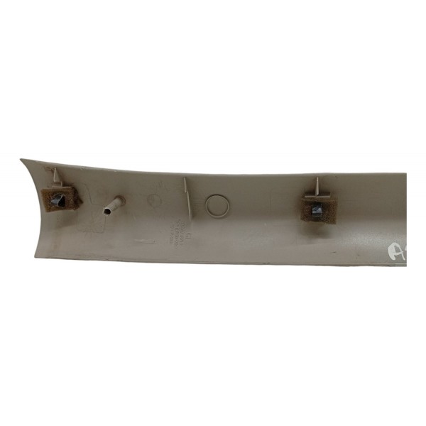 Moldura Coluna Esquerda Chevrolet Astra 2.0 2005 Moldura Coluna Esquerda Chevrolet Astra 2.0 2005