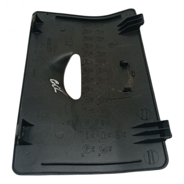 Moldura Tampa Caixa Fusivel Volkswagen Gol 2005 Detalhe