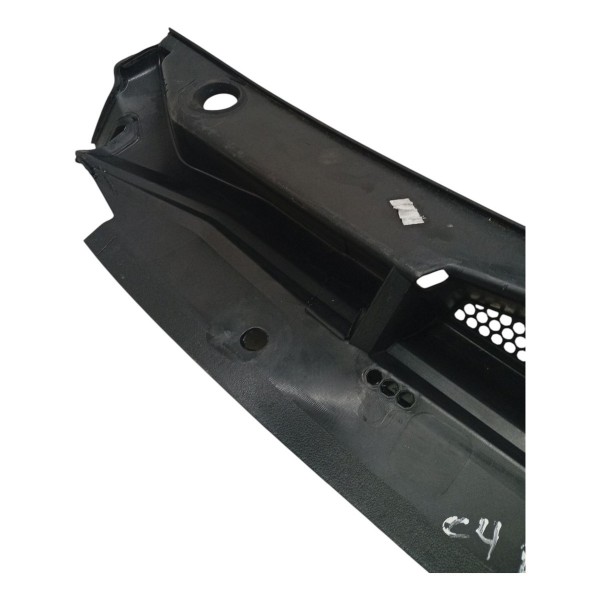 Churrasqueira Parabrisa Citroen C4 Picasso 2009 Detalhe Churrasqueira Parabrisa Citroen C4 Picasso 2009 Detalhe