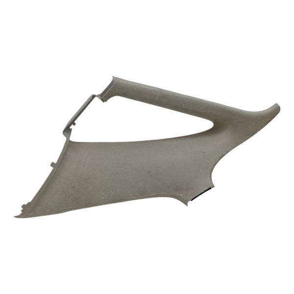 Moldura Traseira Direita Volkswagen Gol G3 2003 Detalhe Moldura Traseira Direita Volkswagen Gol G3 2003 Detalhe