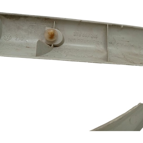 Moldura Traseira Esquerda Volkswagen Gol G3 2003 Detalhe