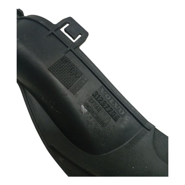 Acabamento Direito Churrasqueira Volvo Xc60 2012 Acabamento Direito Churrasqueira Volvo Xc60 2012