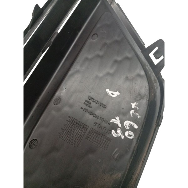 Moldura Parachoque Dianteiro Direito Volvo Xc60 T5 2012