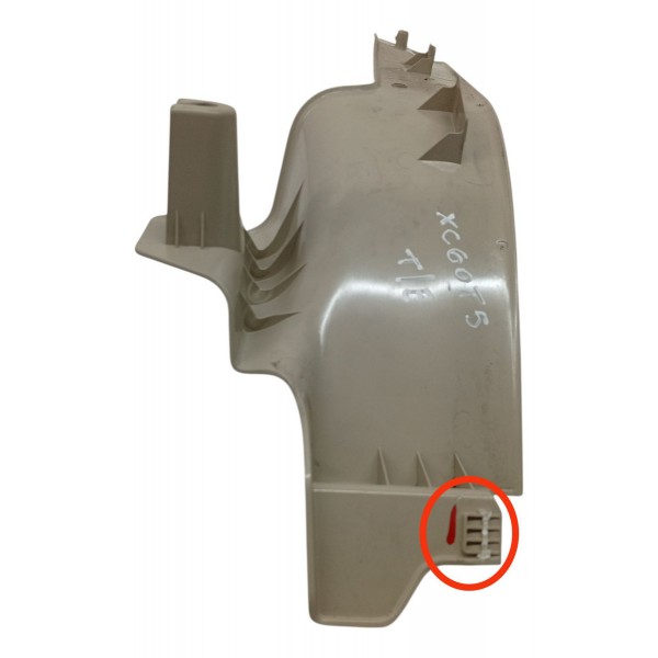 Acabamento Soleira Traseiro Esquerdo Volvo Xc60 2012 Detalhe