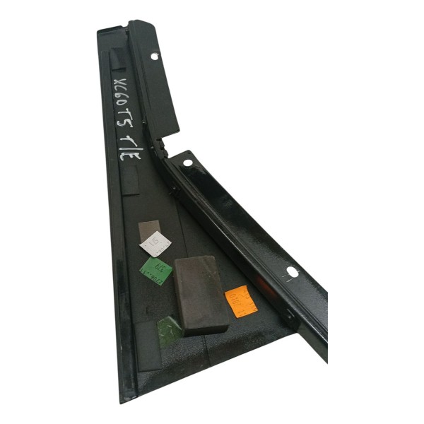 Moldura Friso Porta Traseira Esquerda Volvo Xc60 T5 2012