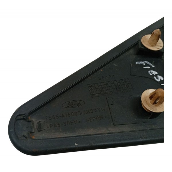 Moldura Externa Retrovisor Direito Ford Fiesta 2007