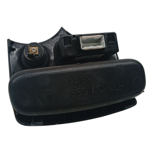 Moldura Porta Objetos Tomada Usb12v Kia Picanto 2009 Detalhe Moldura Porta Objetos Tomada Usb12v Kia Picanto 2009 Detalhe