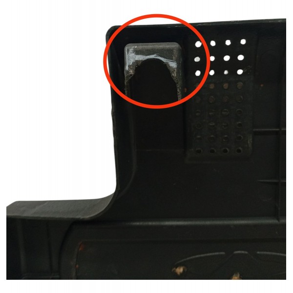 Tampa Proteção Motor Chery Cielo Sedan 1.6 2012 Detalhe Tampa Proteção Motor Chery Cielo Sedan 1.6 2012 Detalhe