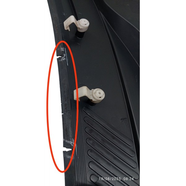 Grade Churrasqueira Direito Renault Clio 1.0 2006 Detalhe