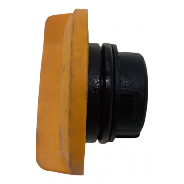 Tampa Oleo Motor Chevrolet Corsa 2001 Tampa Oleo Motor Chevrolet Corsa 2001