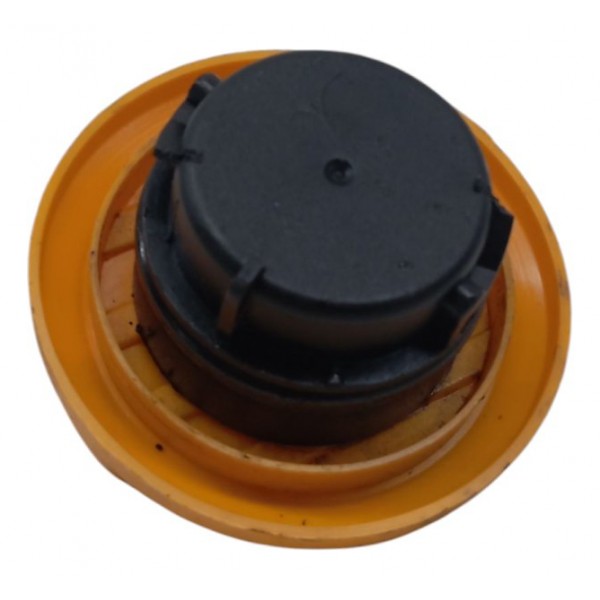 Tampa Oleo Motor Chevrolet Corsa 2001 Tampa Oleo Motor Chevrolet Corsa 2001