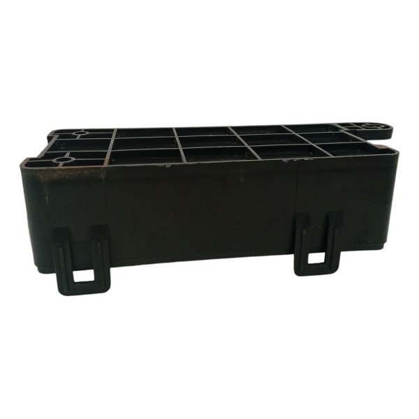 Moldura Base Caixa Fusivel Chery Cielo Sedan 2012 Detalhe