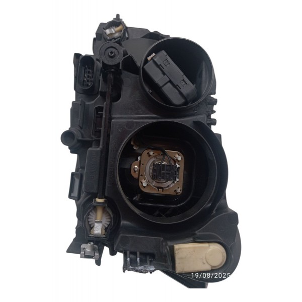 Farol Dianteiro Direito Volkswagen Tcross 2020 Detalhe