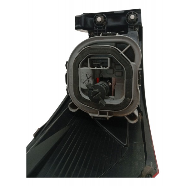 Lanterna Traseira Direita Volkswagen Virtus Msi 2019 Detalhe Lanterna Traseira Direita Volkswagen Virtus Msi 2019 Detalhe