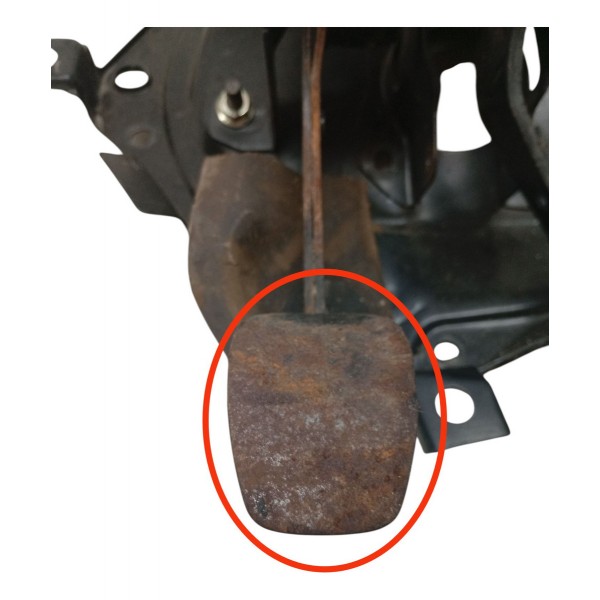 Pedaleira Pedal Freio Embreagem Renault Clio 1.0 2008 Pedaleira Pedal Freio Embreagem Renault Clio 1.0 2008