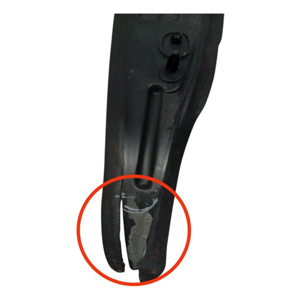 Acabamento Dianteiro Esquerdo Citroen C4 Lounge 2015 Detalhe