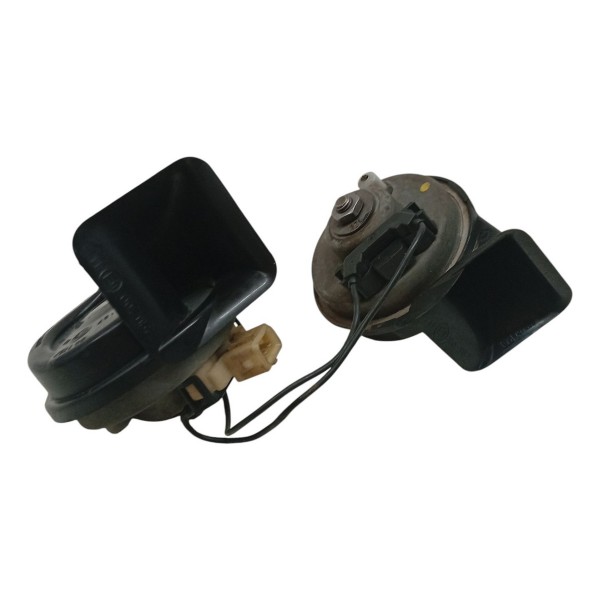 Par Buzina Caracol Citroen C4 Lounge 2015 Par Buzina Caracol Citroen C4 Lounge 2015