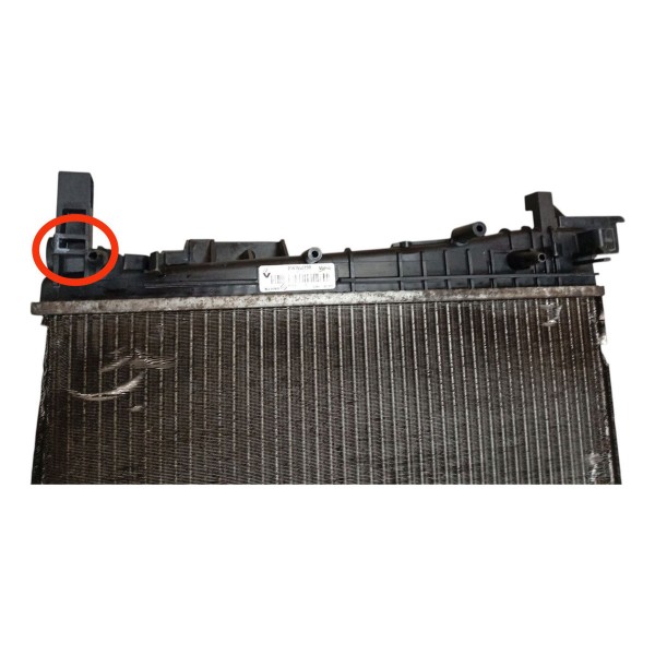 Radiador Água Renault Sandero Logan 1.0 2017 Detalhe Radiador Água Renault Sandero Logan 1.0 2017 Detalhe