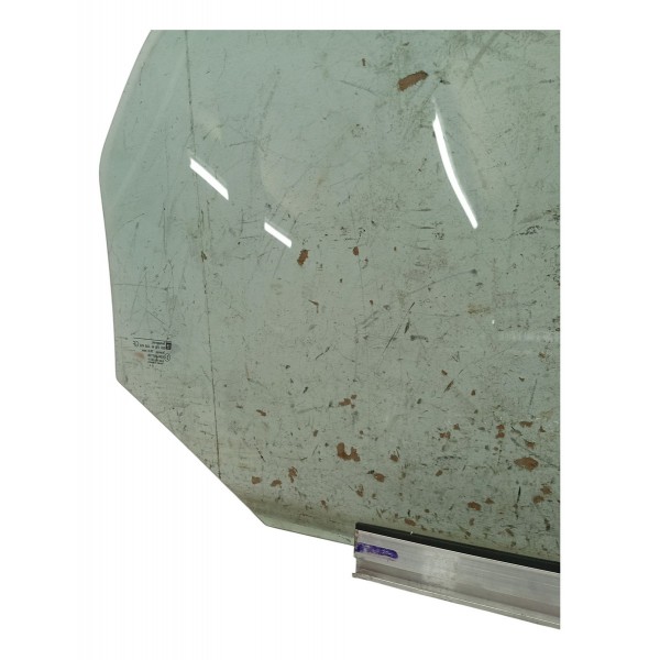 Vidro Traseiro Esquerdo Chevrolet Celta 2003 2004 2005 Vidro Traseiro Esquerdo Chevrolet Celta 2003 2004 2005