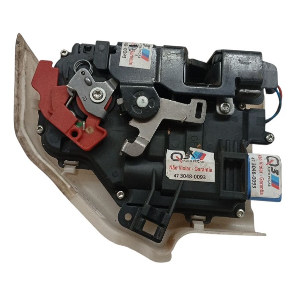 Fechadura Dianteira Direito Volkswagen Jetta 2009 Fechadura Dianteira Direito Volkswagen Jetta 2009