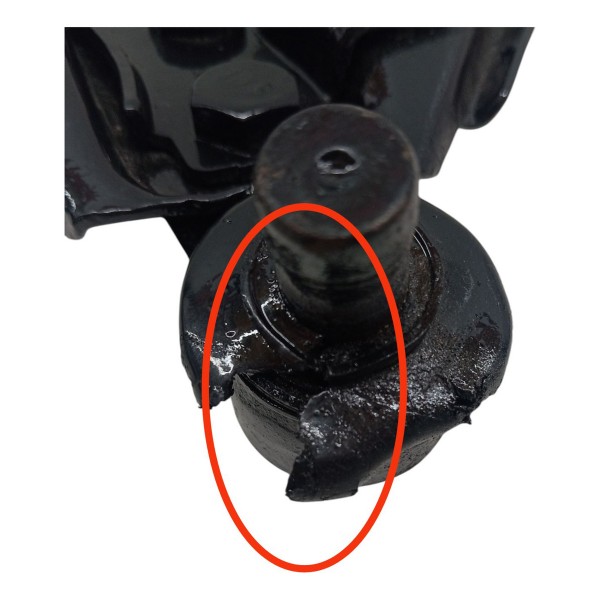 Balança Bandeja Suspensão Esquerda Renault Clio 2002 Detalhe Balança Bandeja Suspensão Esquerda Renault Clio 2002 Detalhe