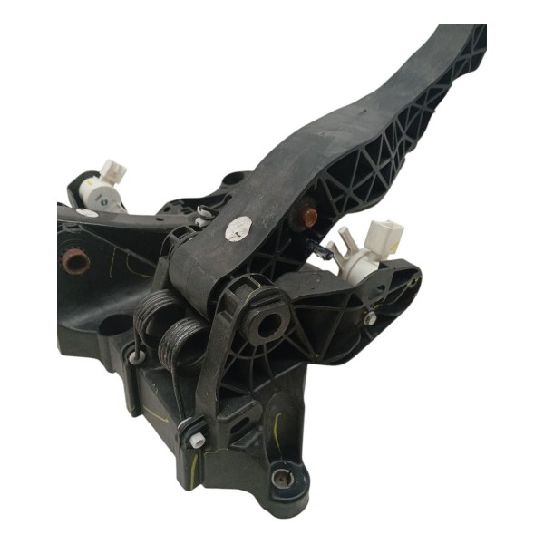 Pedaleira Freio Embreagem Chevrolet Onix 1.0 3cc 2020 2021 Pedaleira Freio Embreagem Chevrolet Onix 1.0 3cc 2020 2021