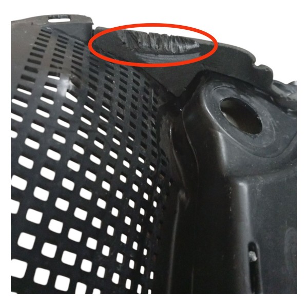 Grade Churrasqueira Renault Sandero Logan 2015 2017 Detalhe Grade Churrasqueira Renault Sandero Logan 2015 2017 Detalhe