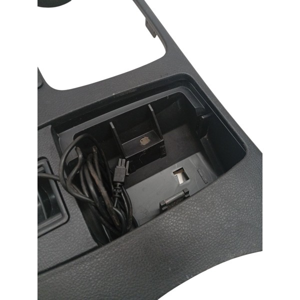 Moldura Console Central Mitsubishi Airtrek 2007 Moldura Console Central Mitsubishi Airtrek 2007