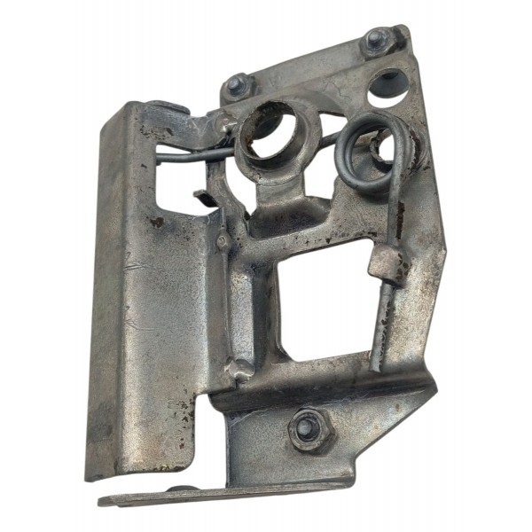 Fechadura Inferior Capô Fiat Uno 1.0 2011 2012 2013 2014 Fechadura Inferior Capô Fiat Uno 1.0 2011 2012 2013 2014