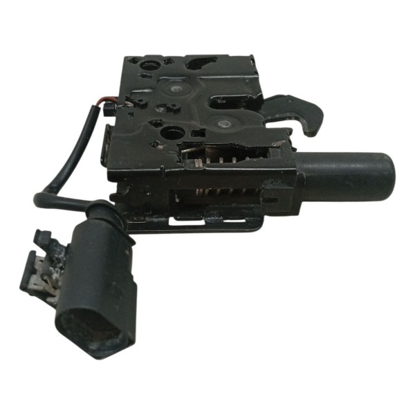 Fechadura Direita Capo Volkswagen Virtus Polo 1.6 2019 2020 Fechadura Direita Capo Volkswagen Virtus Polo 1.6 2019 2020